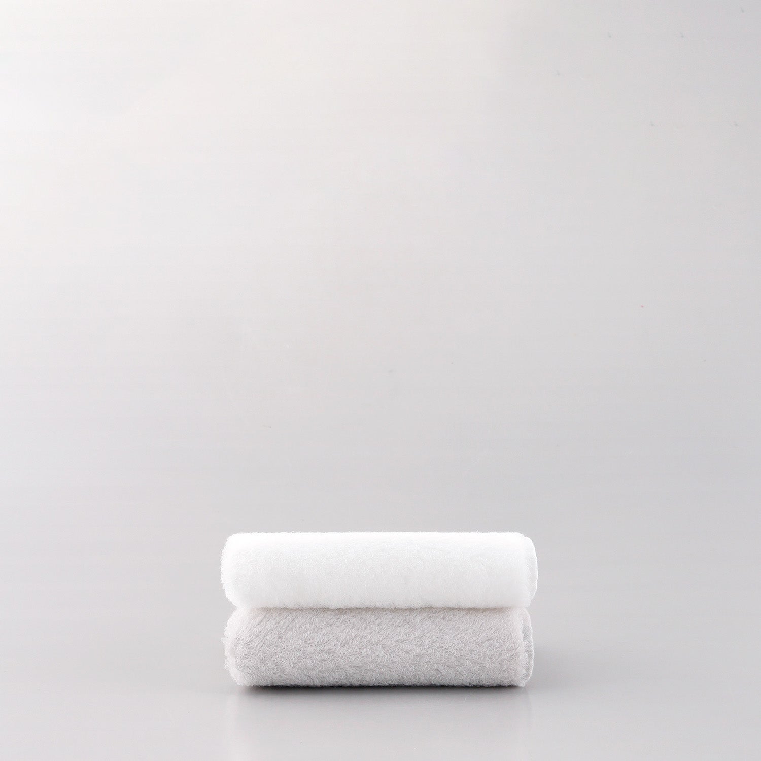 house on the hill タオル ハンカチ 新品未使用 TOWEL THINK LAB』 凪白 タオルハンカチ – タオル美術館公式オンライン