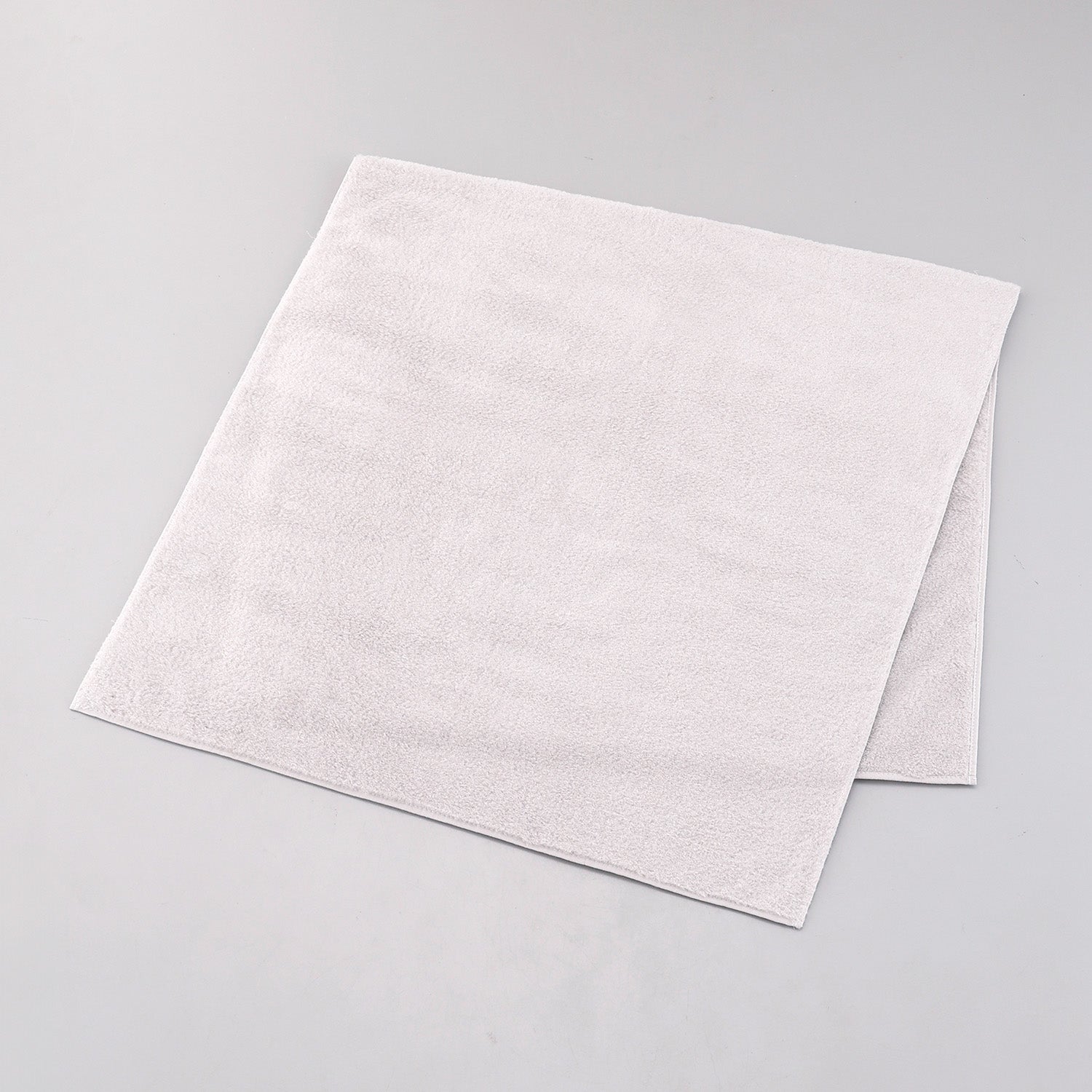 杙凪 バスタオル TOWEL THINK LAB』 凪白 バスタオル – タオル美術館公式オンラインショップ