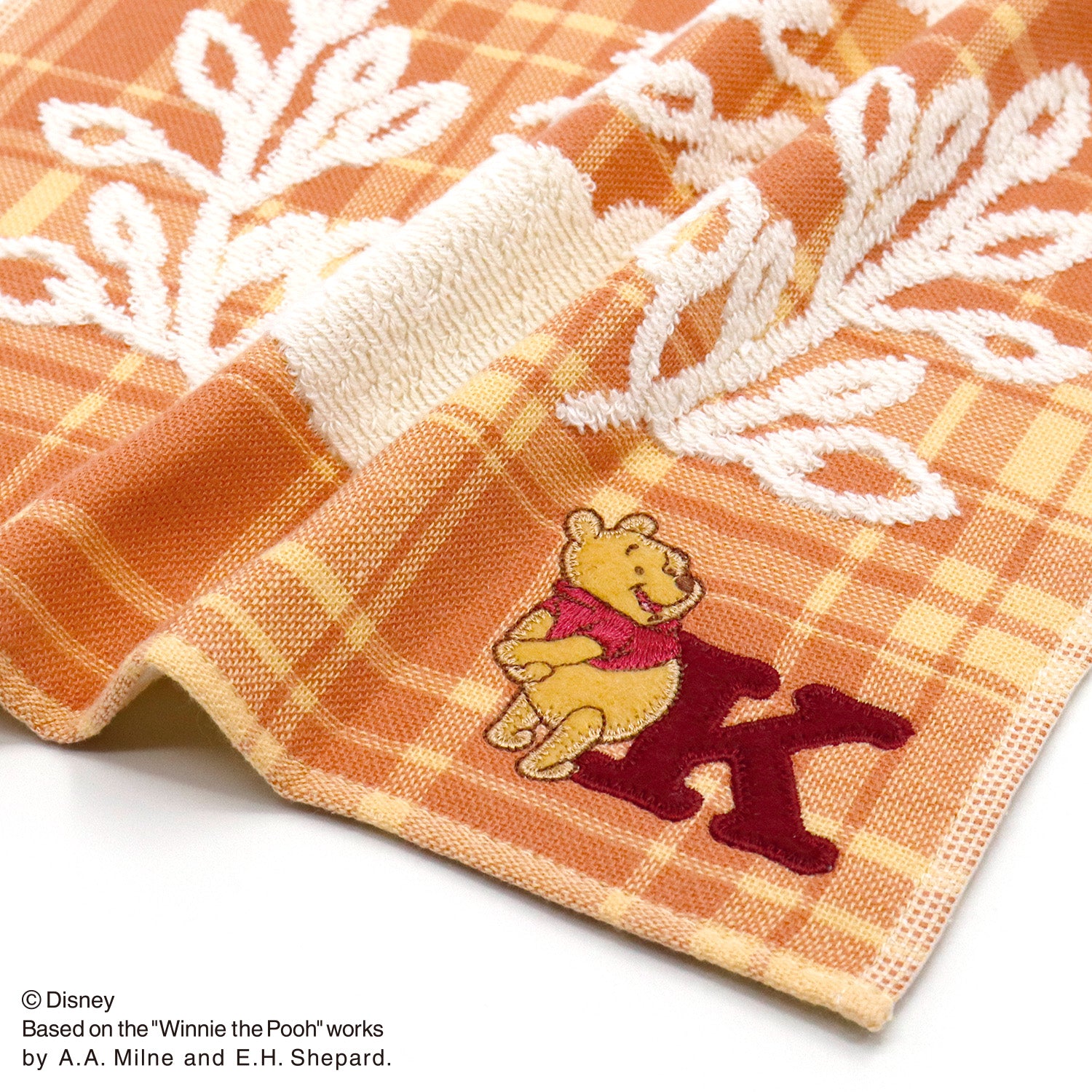 ディズニー くまのプーさん ハンドタオル ２枚　まとめ売り ディズニー くまのプーさん ハンドタオル 2枚 まとめ売り