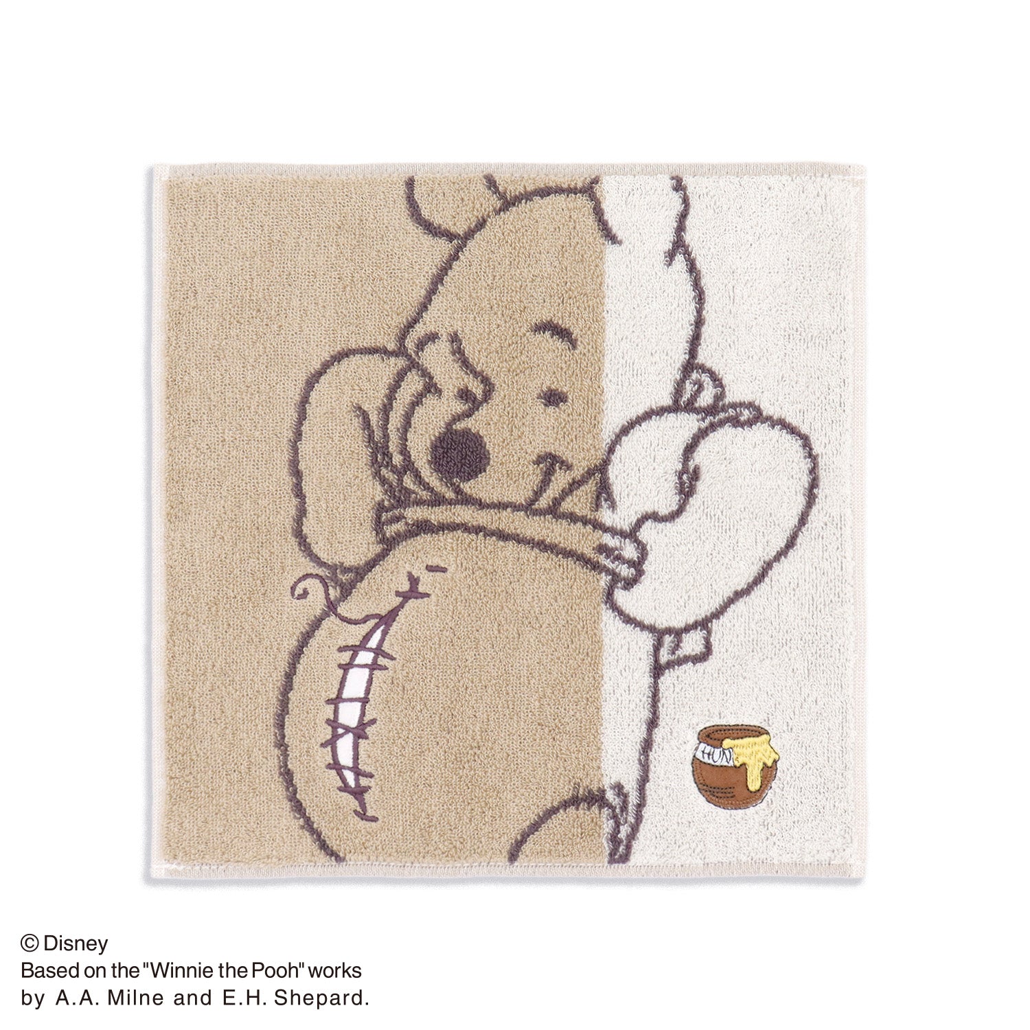 Disney＞ 『くまのプーさん』 縫い目 タオルハンカチ – タオル美術館