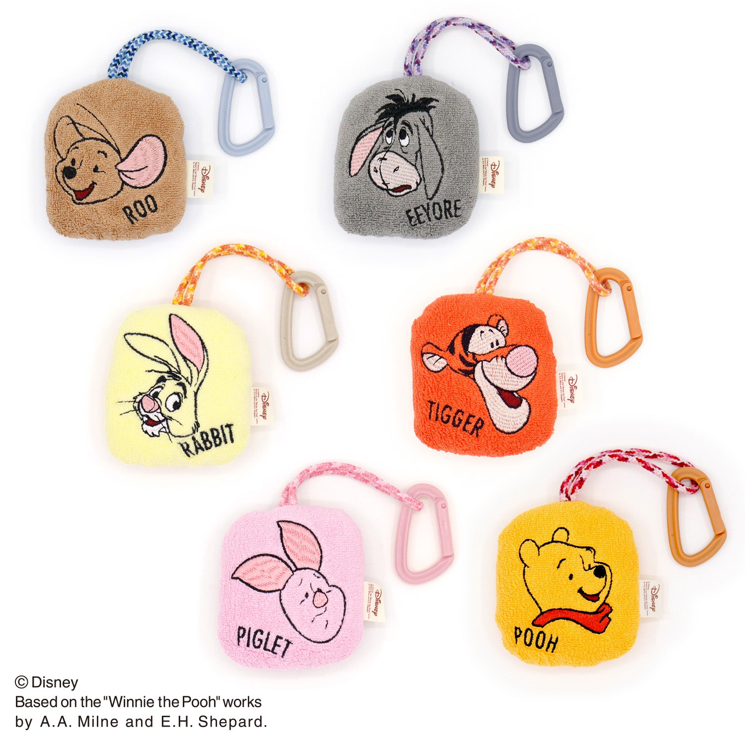 Disney＞ 『くまのプーさん』 たおぐるみクッションマスコット
