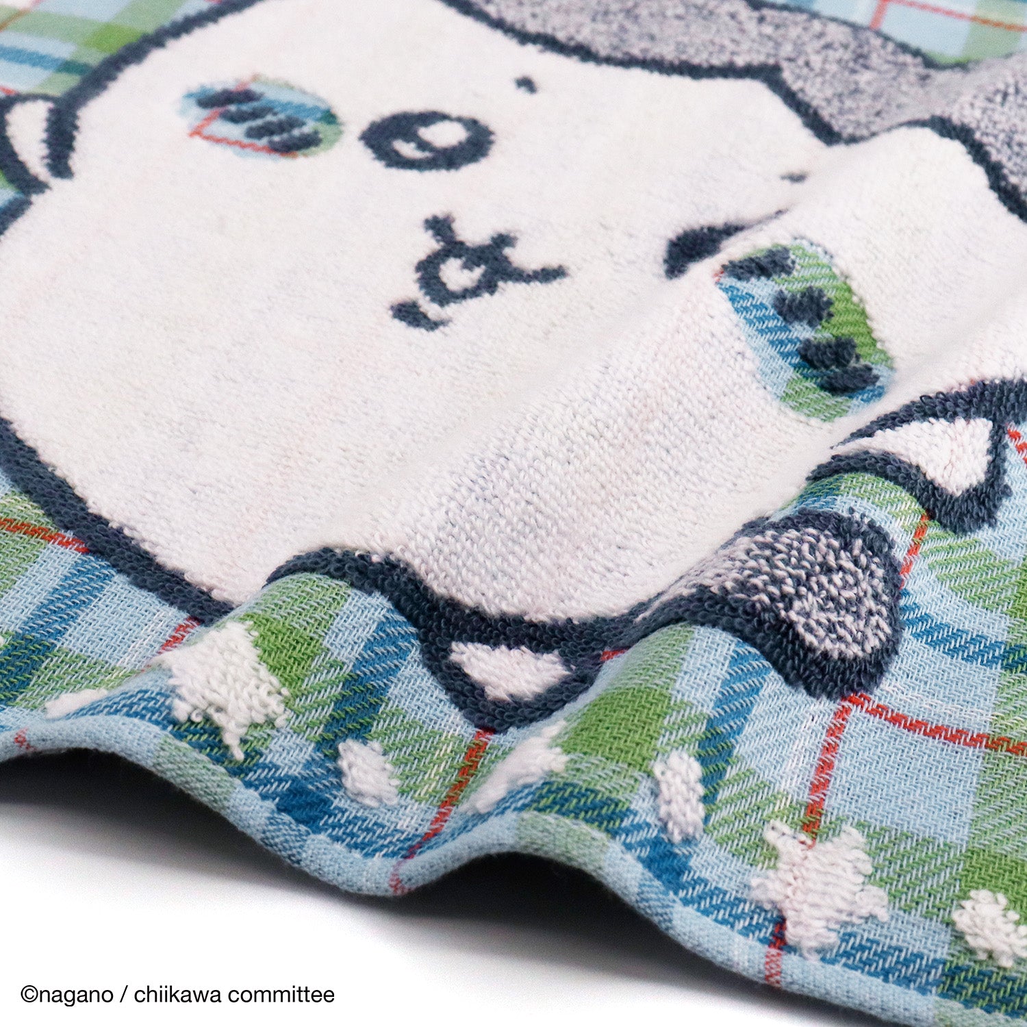 ちいかわ』カラフルチェック ループ付ウォッシュタオル – タオル美術館